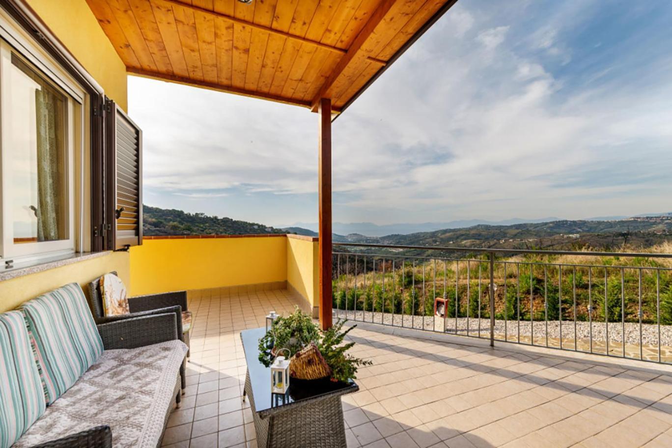 Casa Vacanza Villa Aurora Laureana Cilento Eksteriør billede